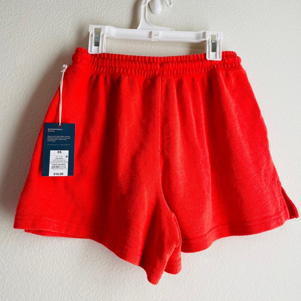 Universal Thread shorts - Picture 2 of 2